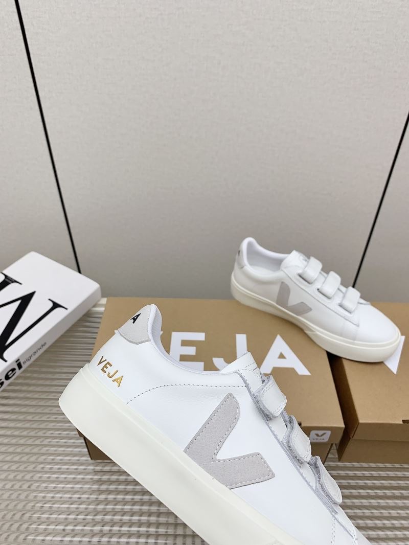 Veja Shoes